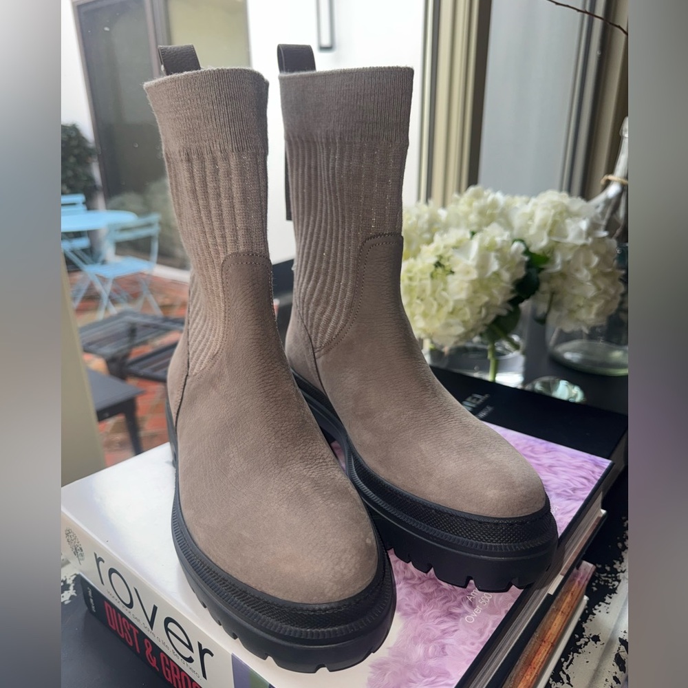 Peserico Suede Ankle Boots